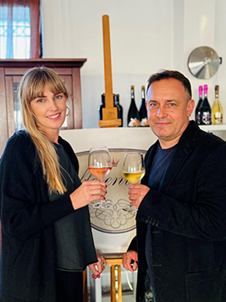 Valentina Fabbri, sommelier Fisar, e Mario Bauzullo, Food and Beverage Manager - Ristorante Peppino a Mare di Ostia