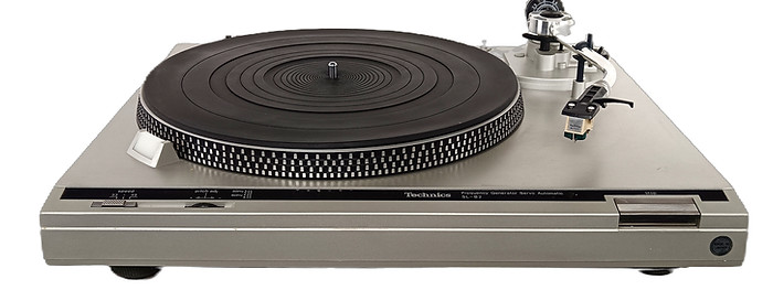 Technics SL-B2 Turntable 2_edited.jpg