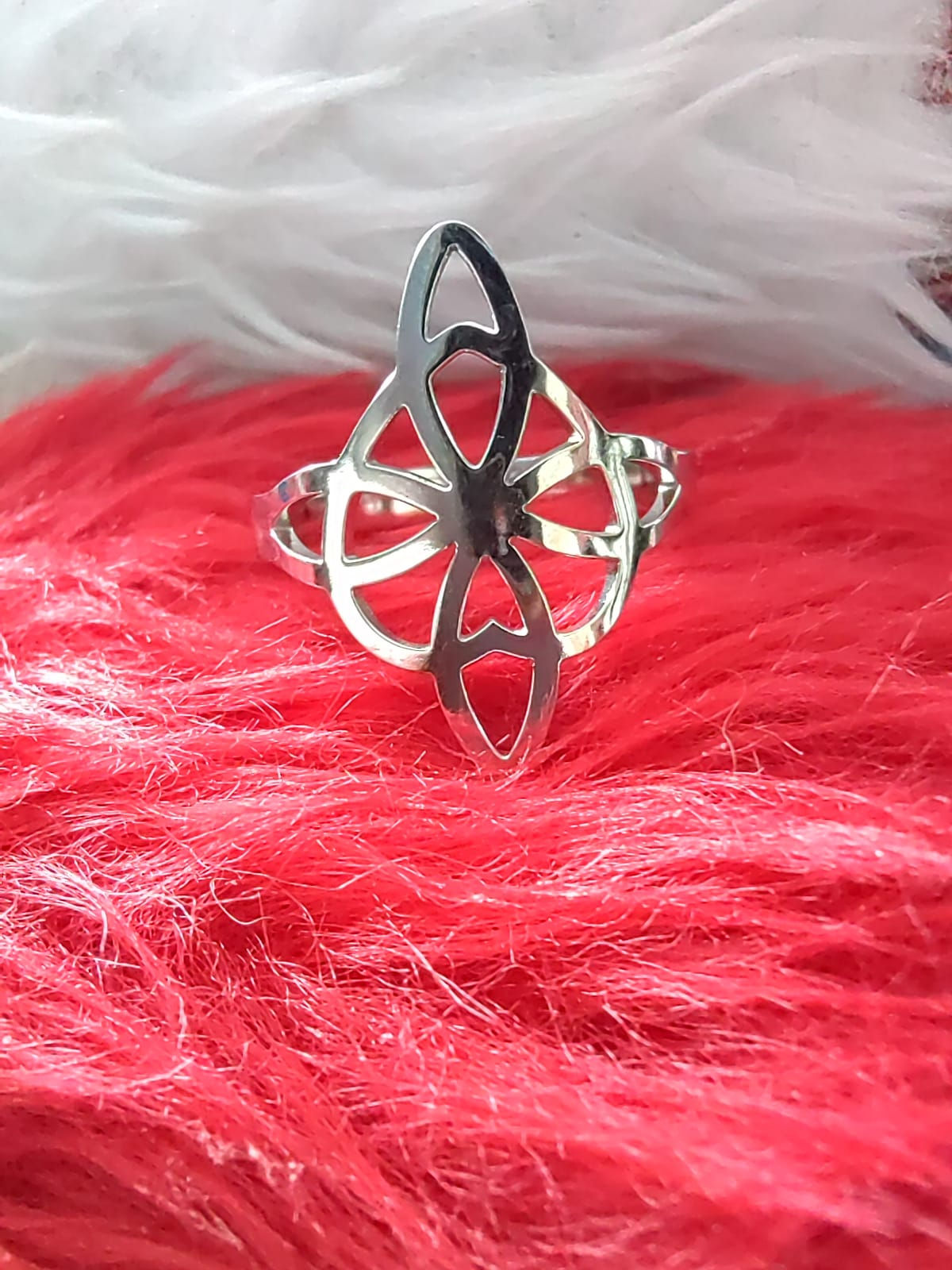 Anillo nudo de bruja ( distintos tamaños)