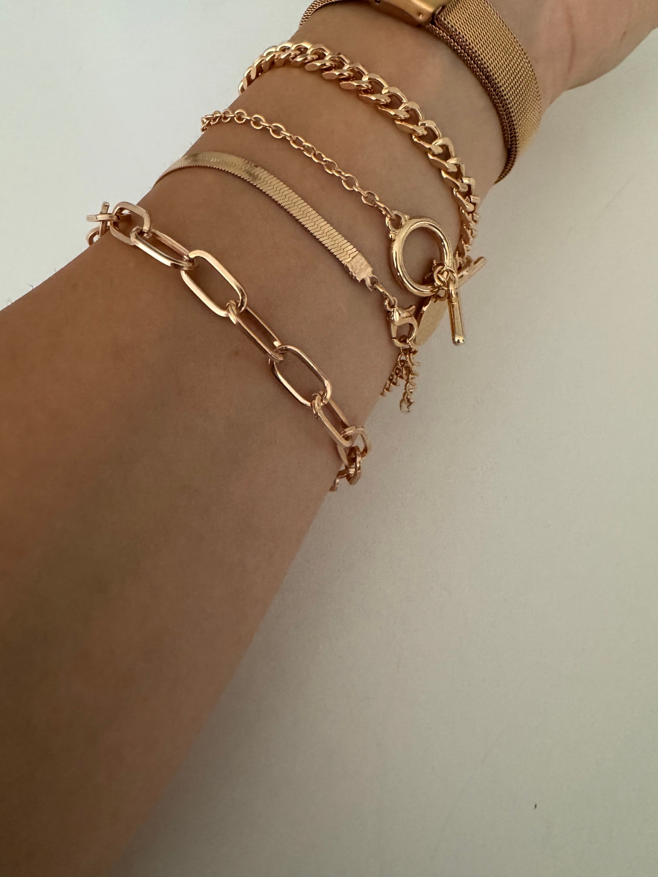 Lot de 4 bracelets en acier 