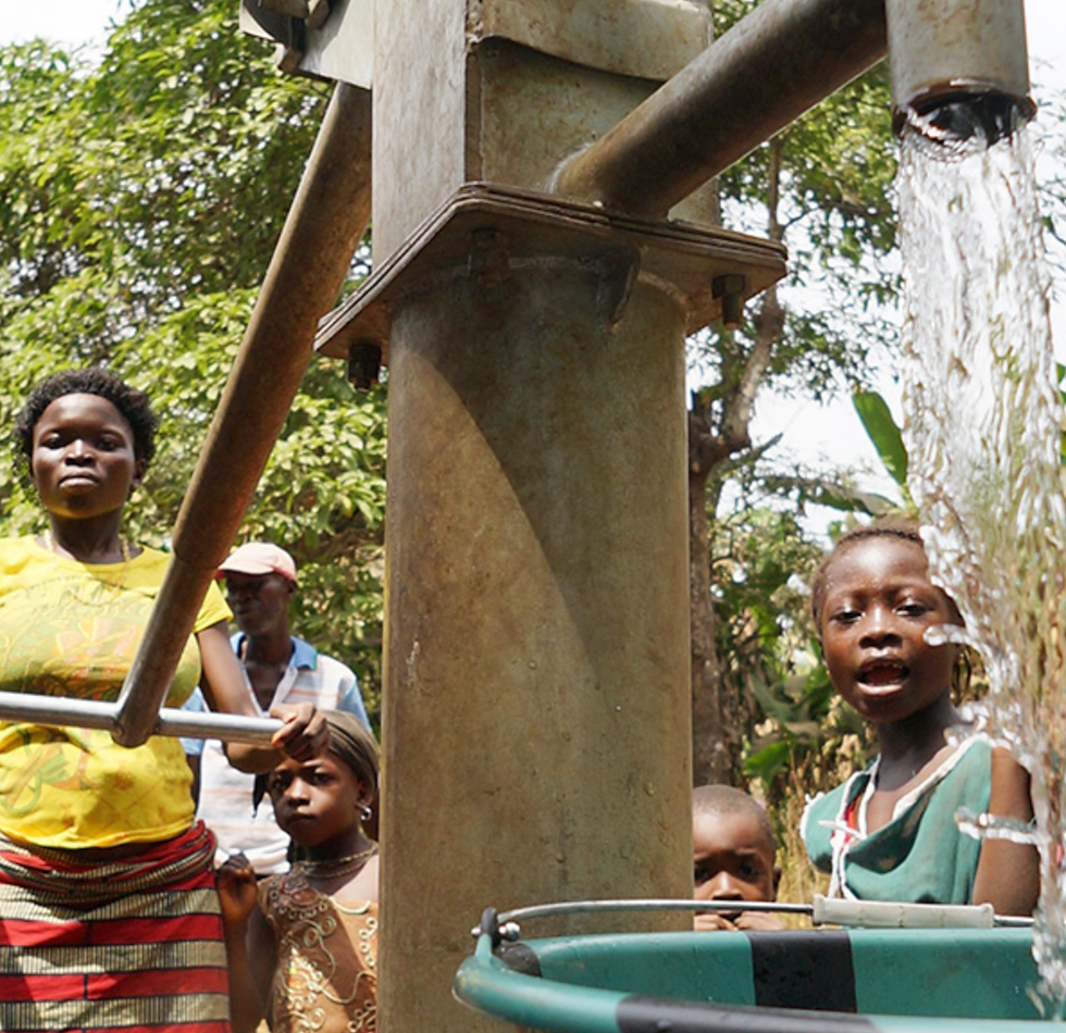 Children drinking fresh water