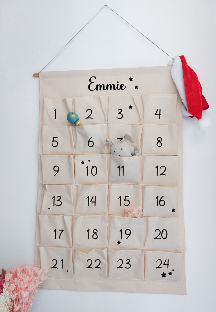 Miniature : Calendrier de l'avent personnalisable en tissu avec poches