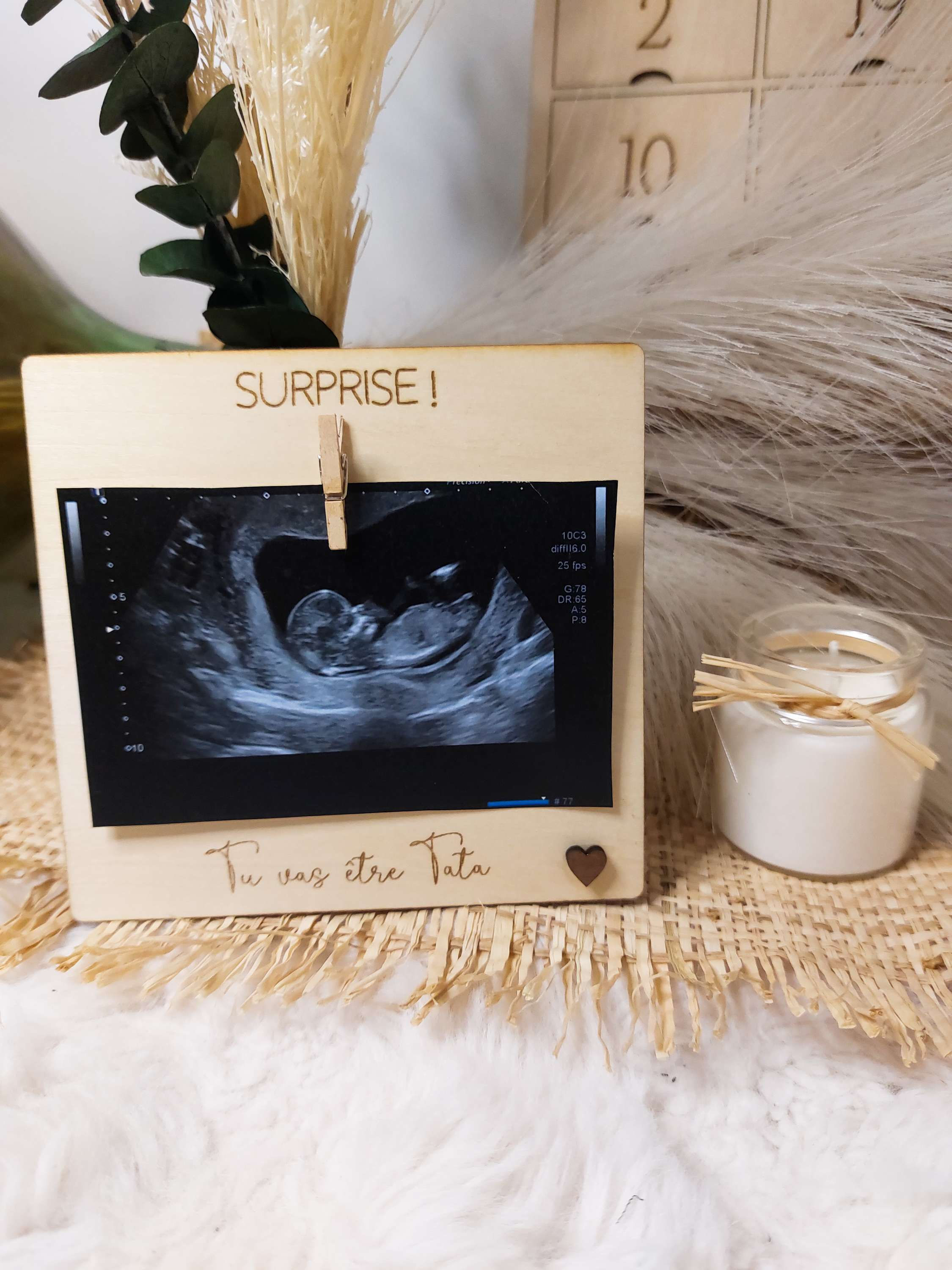 cadre annonce grossesse - cadre photo en bois -idée annonce grossesse famille