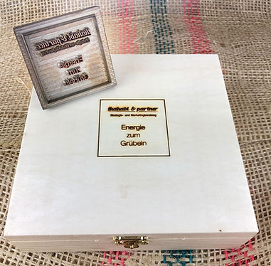 LaSchoggi_Branding-Geschenkbox.jpg