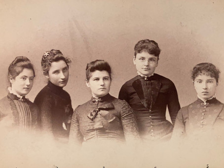 The Monday Reading Club of Glens Falls, NY