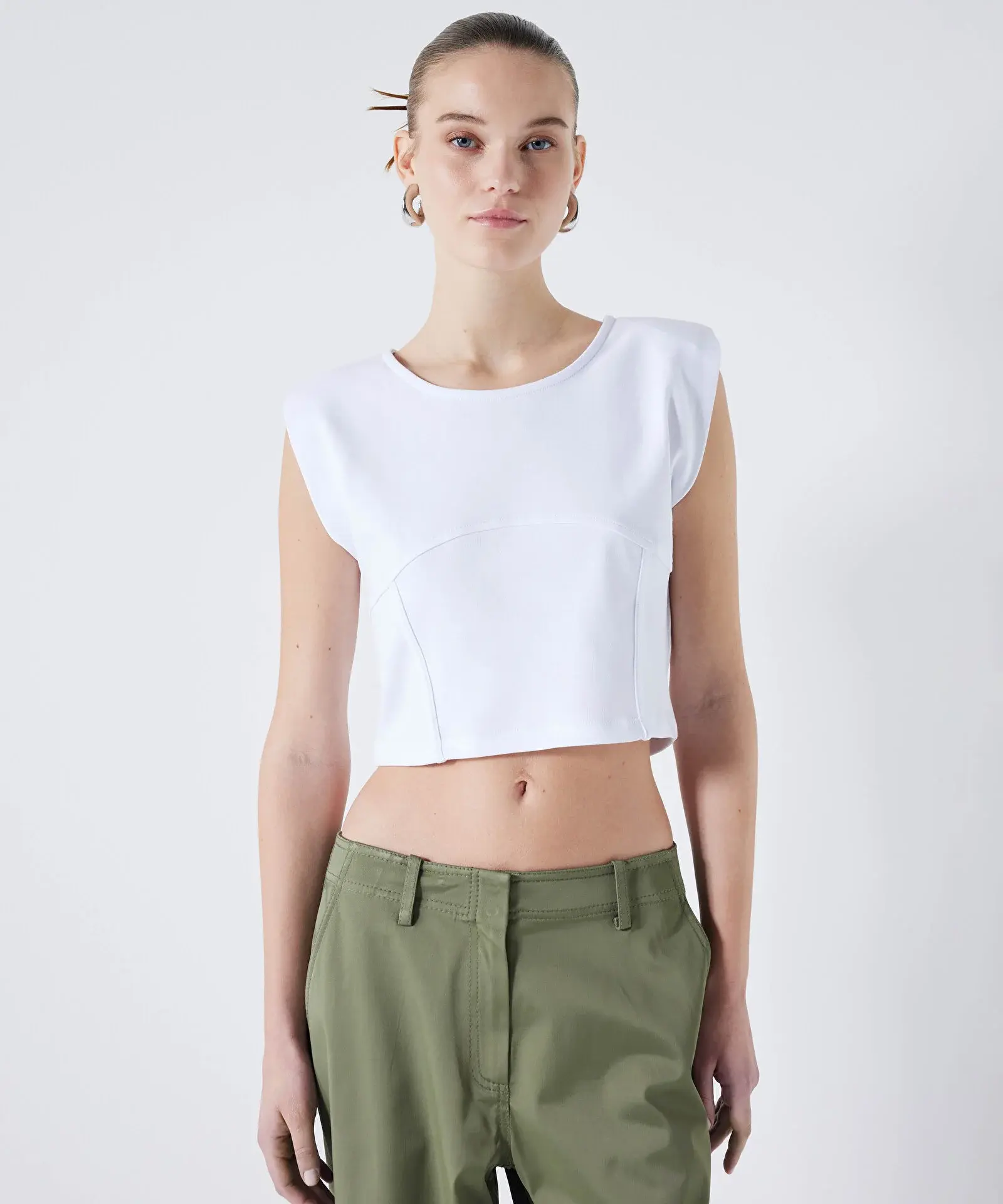 ТОП З ПІДПЛІЧНИКАМИ БІЛИЙ