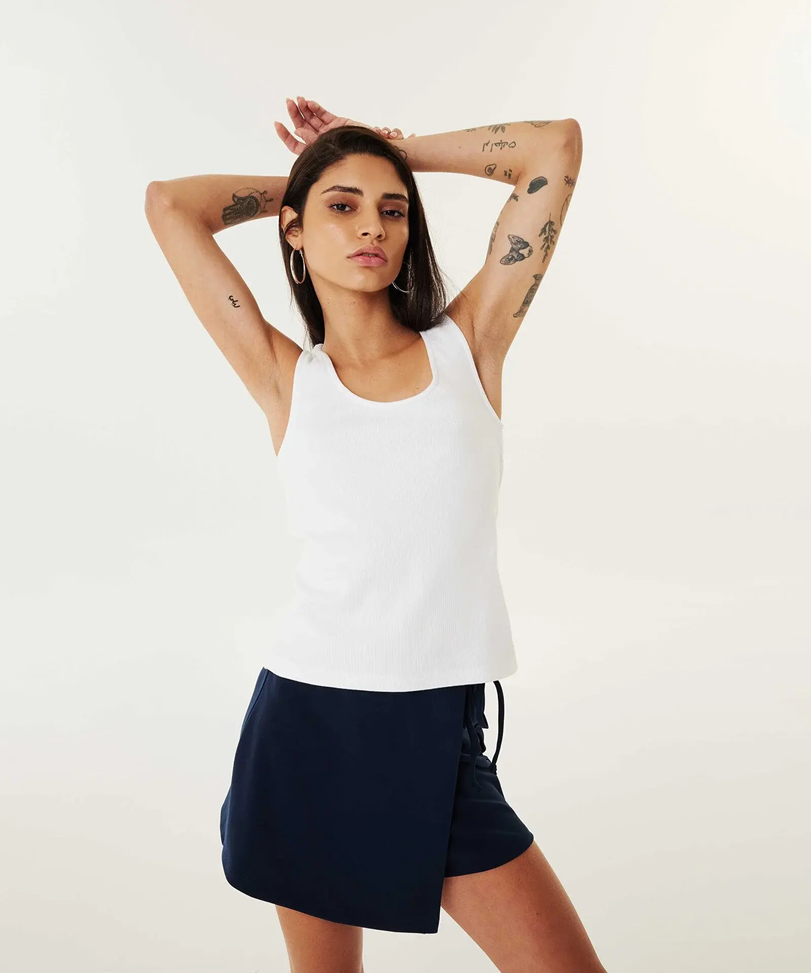 БАЗОВА МАЙКА У РУБЧИК БІЛА