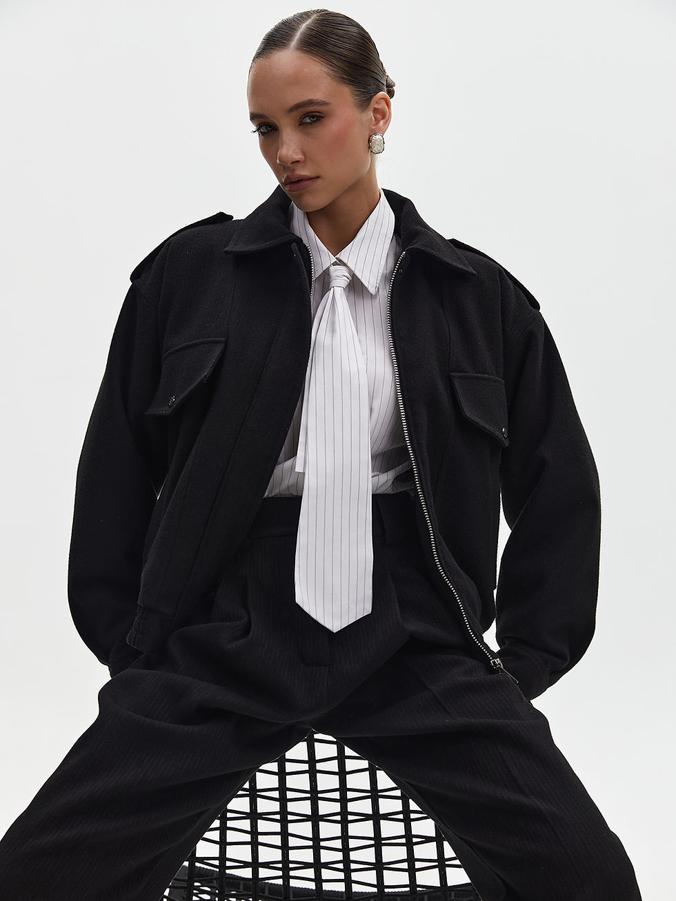 ВОВНЯНИЙ БОМБЕР ЧОРНИЙ