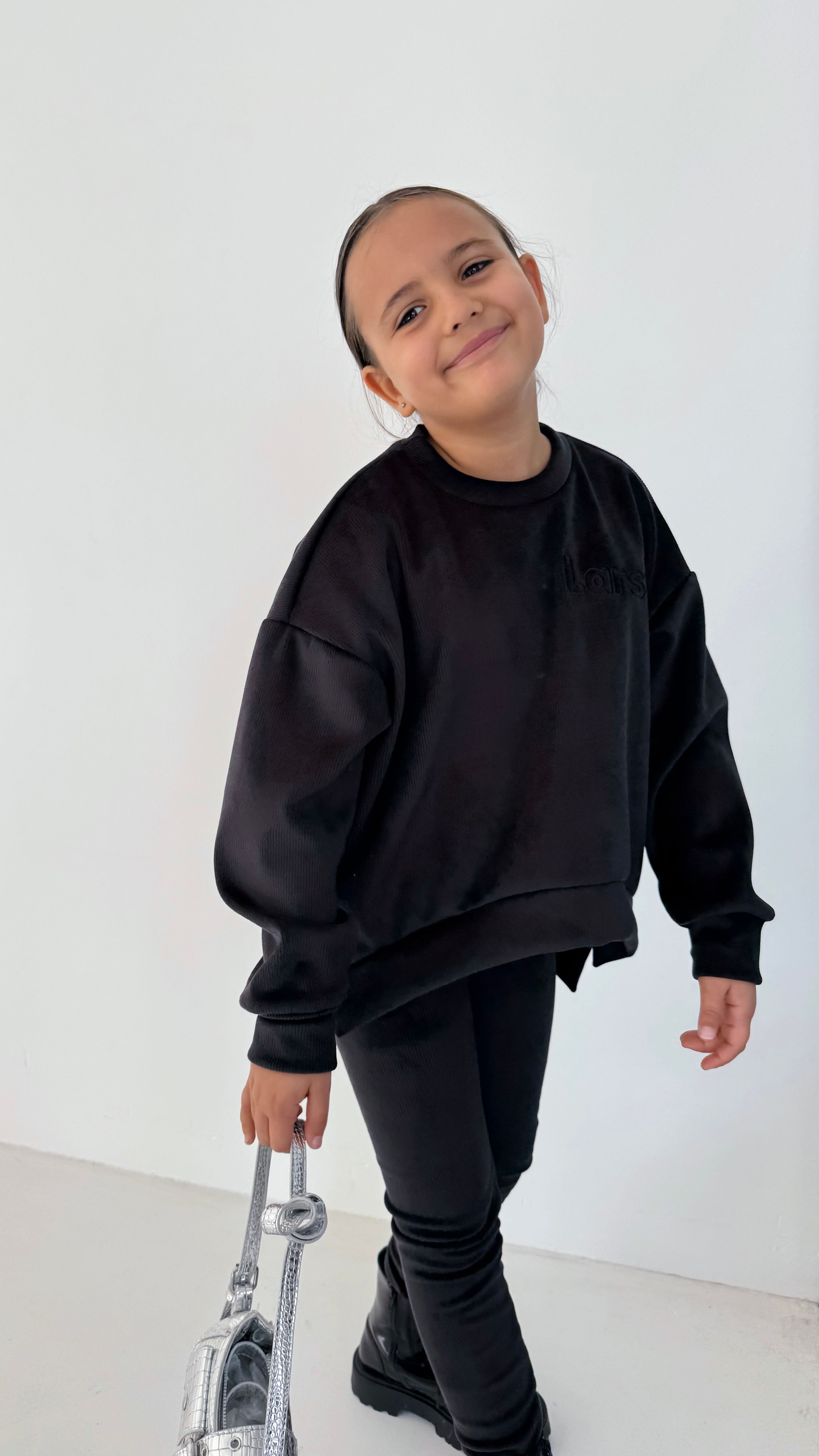 СВІТШОТ У РУБЧИК З ВИШИВКОЮ ЧОРНИЙ