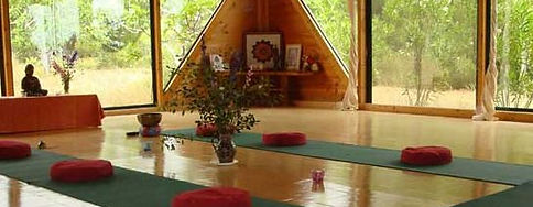yoga-room-quinta-da-calma-e1503949058772.jpg