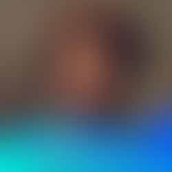 Gambino, l'artiste polyvalent, brille dans le clip captivant de "MON JAUNÉ"