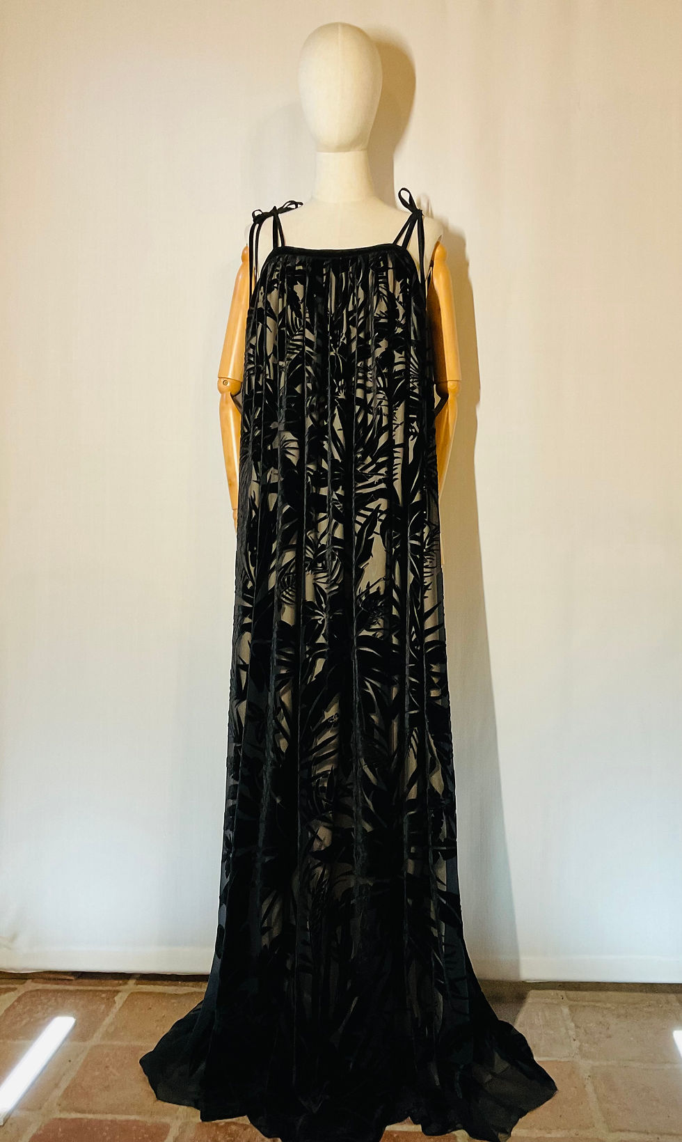 Miniature : Robe longue noire/ velours dévoré