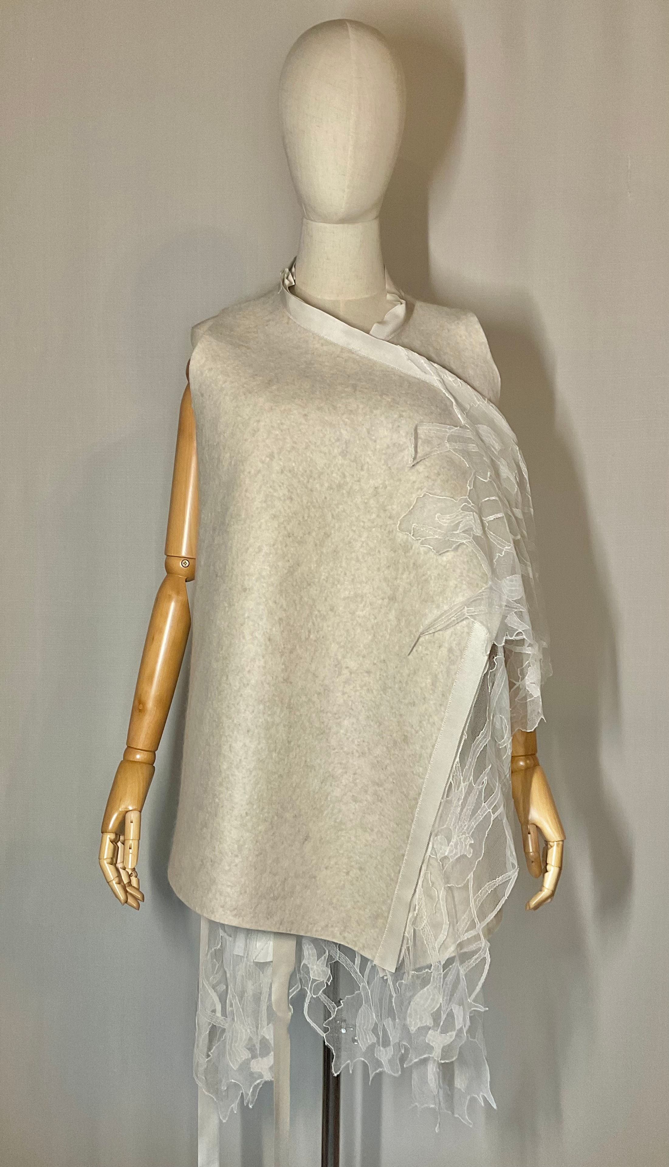 Long sleeveless heather felt jacket