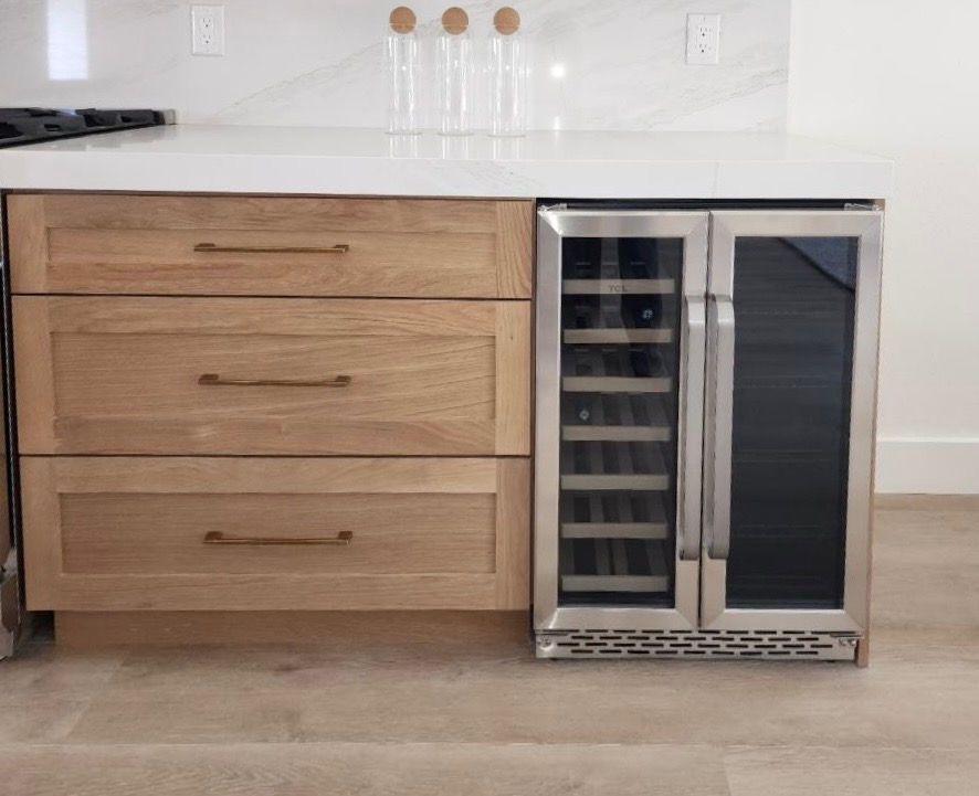 Thumbnail: Oak Shaker