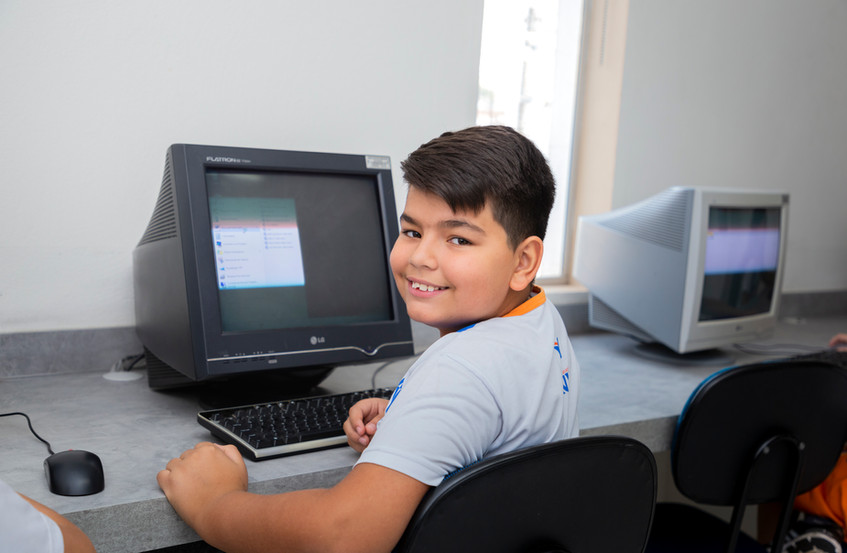 Escola Aviv 18.jpg