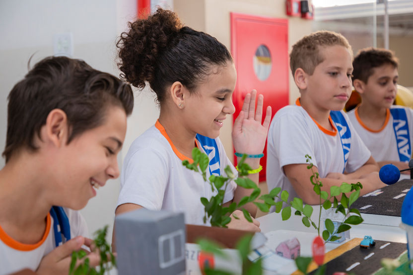 Escola Aviv 06