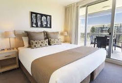 Oaks Glenelg Plaza Pier Suites 03.jfif