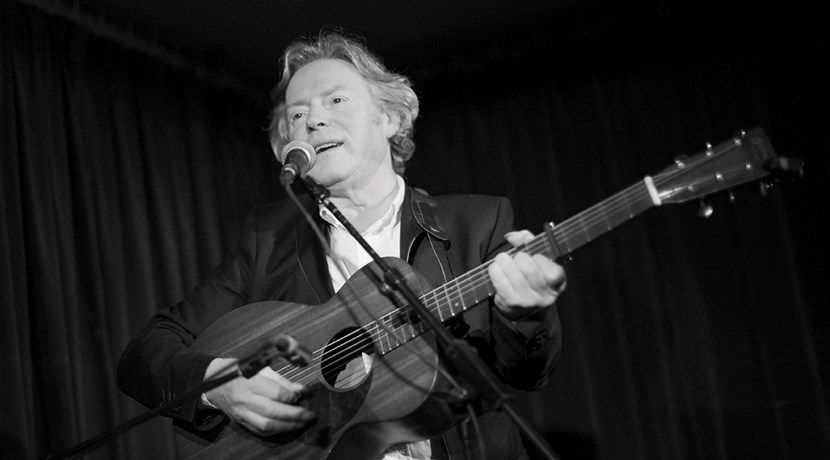Reg Meuross