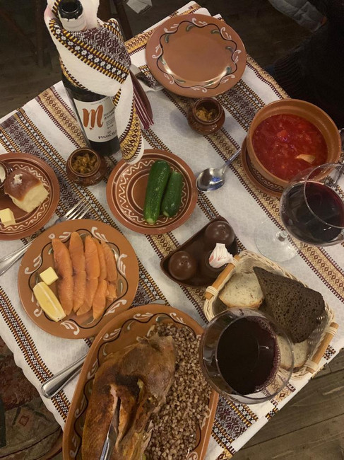Borscht, pickles, pumpernickel and wine…