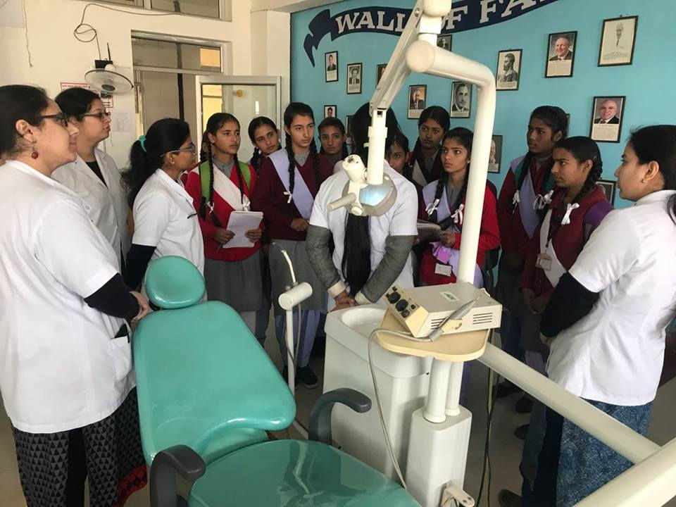 Students Visits, Endodontics