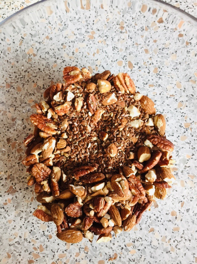 granola, domáca granola, zdravé raňajky, paleo, zdravé recepty