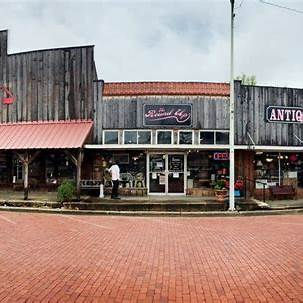 Antique Shopping in Gladewater, Texas