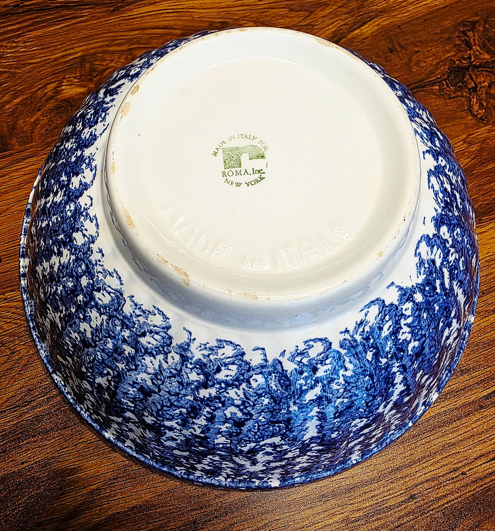 Thumbnail: Vintage Roma Inc. Spatterware Italian Serving Bowl, Image 11