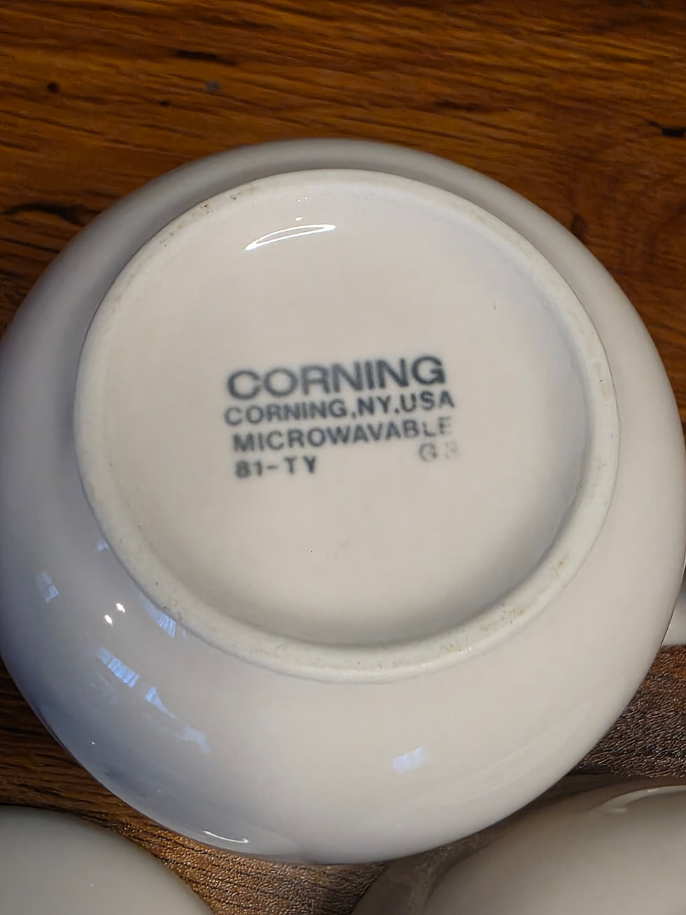 Thumbnail: Vintage Corning Creamer and Sugar Bowl, Image 8