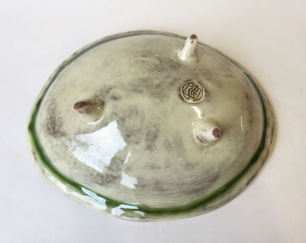Thumbnail: tripod dish 22x18x6cm