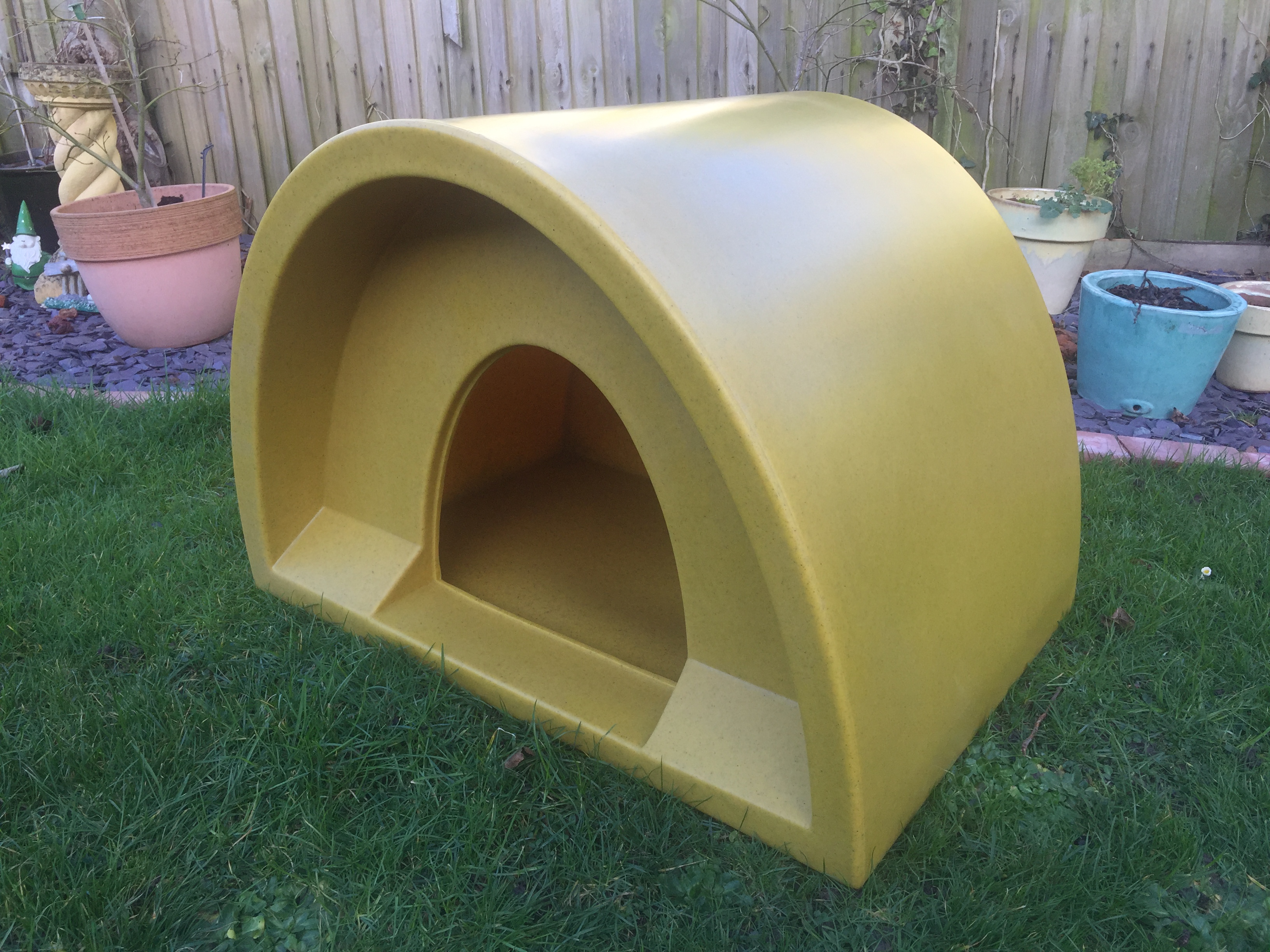 Writer: Cosy Cages