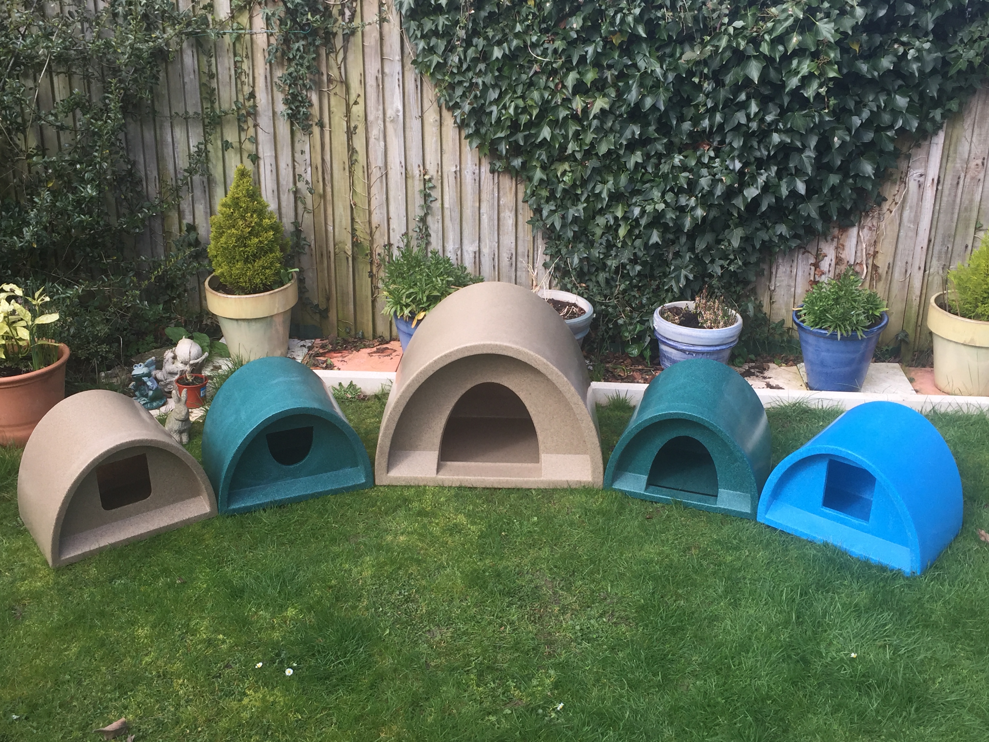 Outdoor Cat Kennel / Shelter Clevedon Cosy Cages Ltd