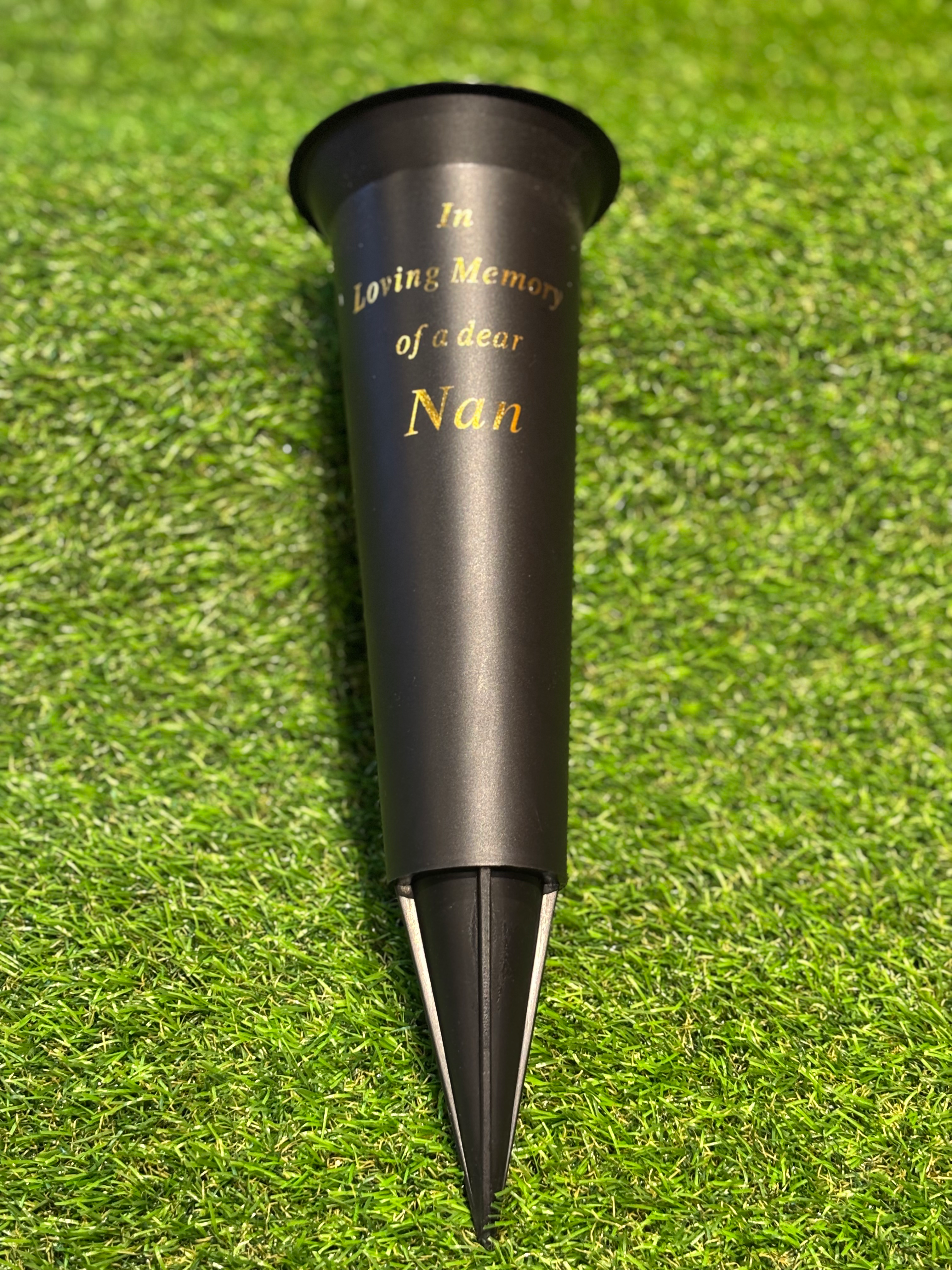 Grave Spike In Loving memory of Dear Nan