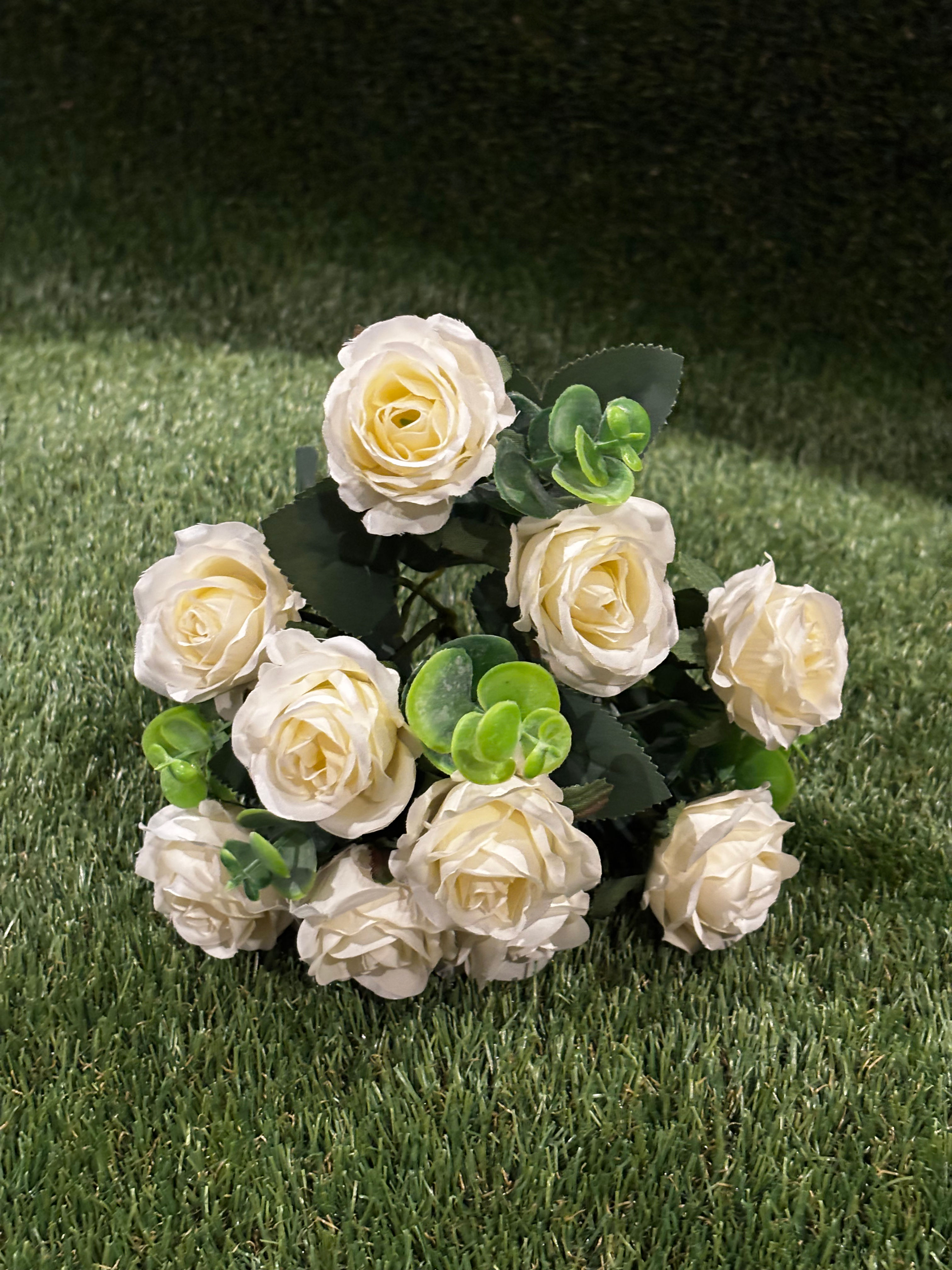 Mini Rose Bush Ivory 10 Heads
