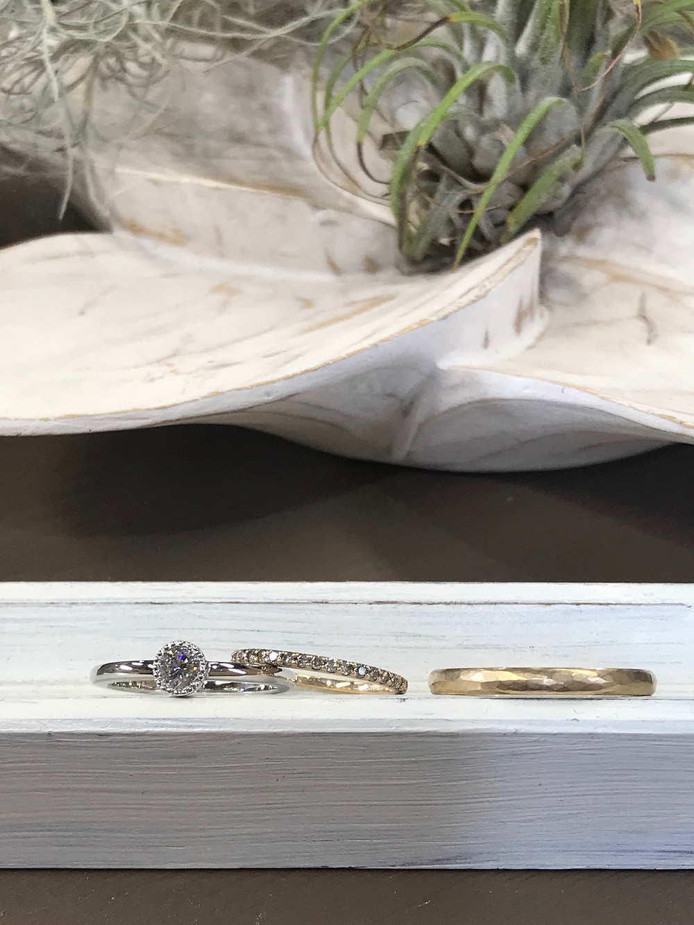 人気の使いやすい婚約指輪