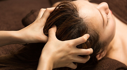 massage cranien, huile chaude, relaxation, détente