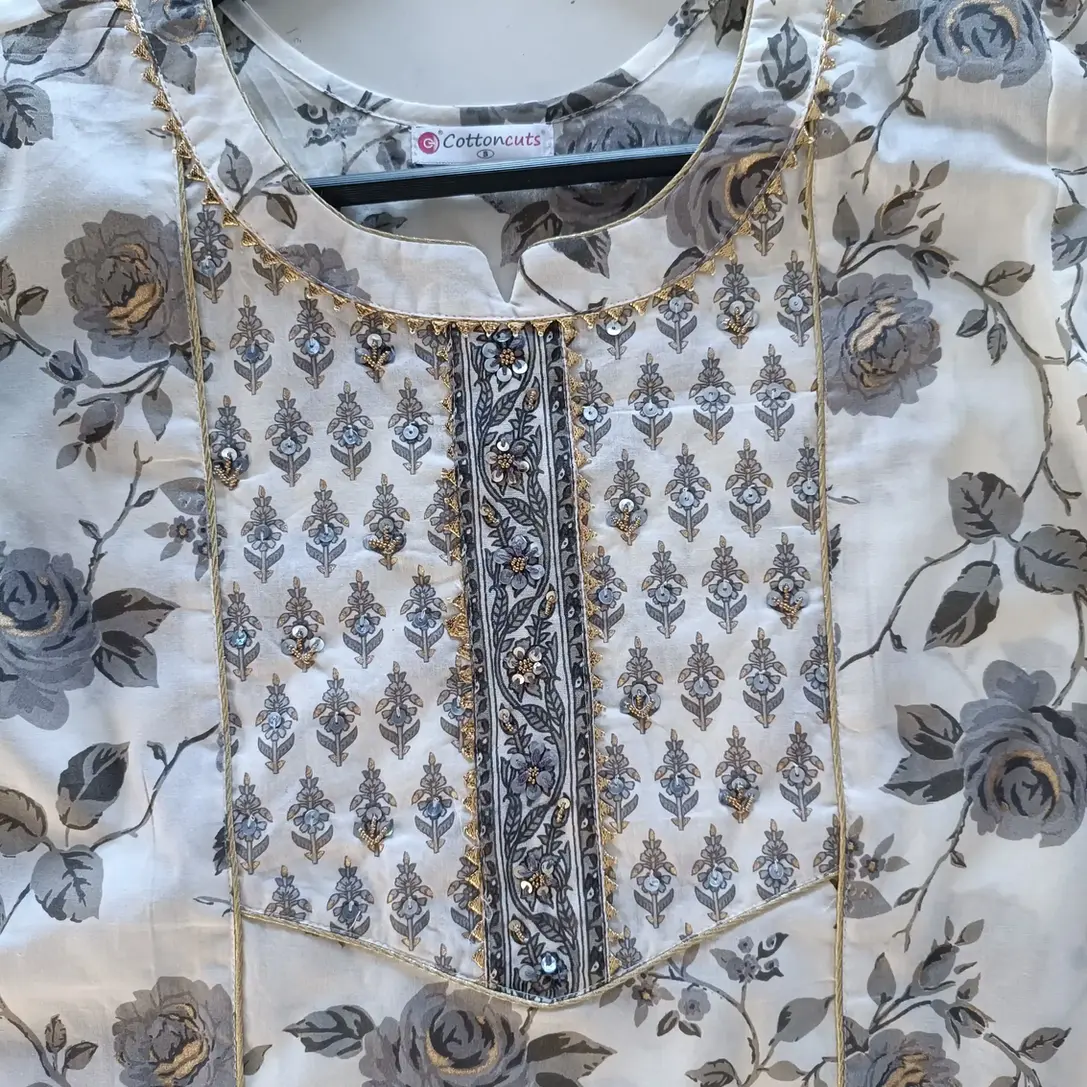 White Printed Kurti and Trousers with Dupatta at wholesale price