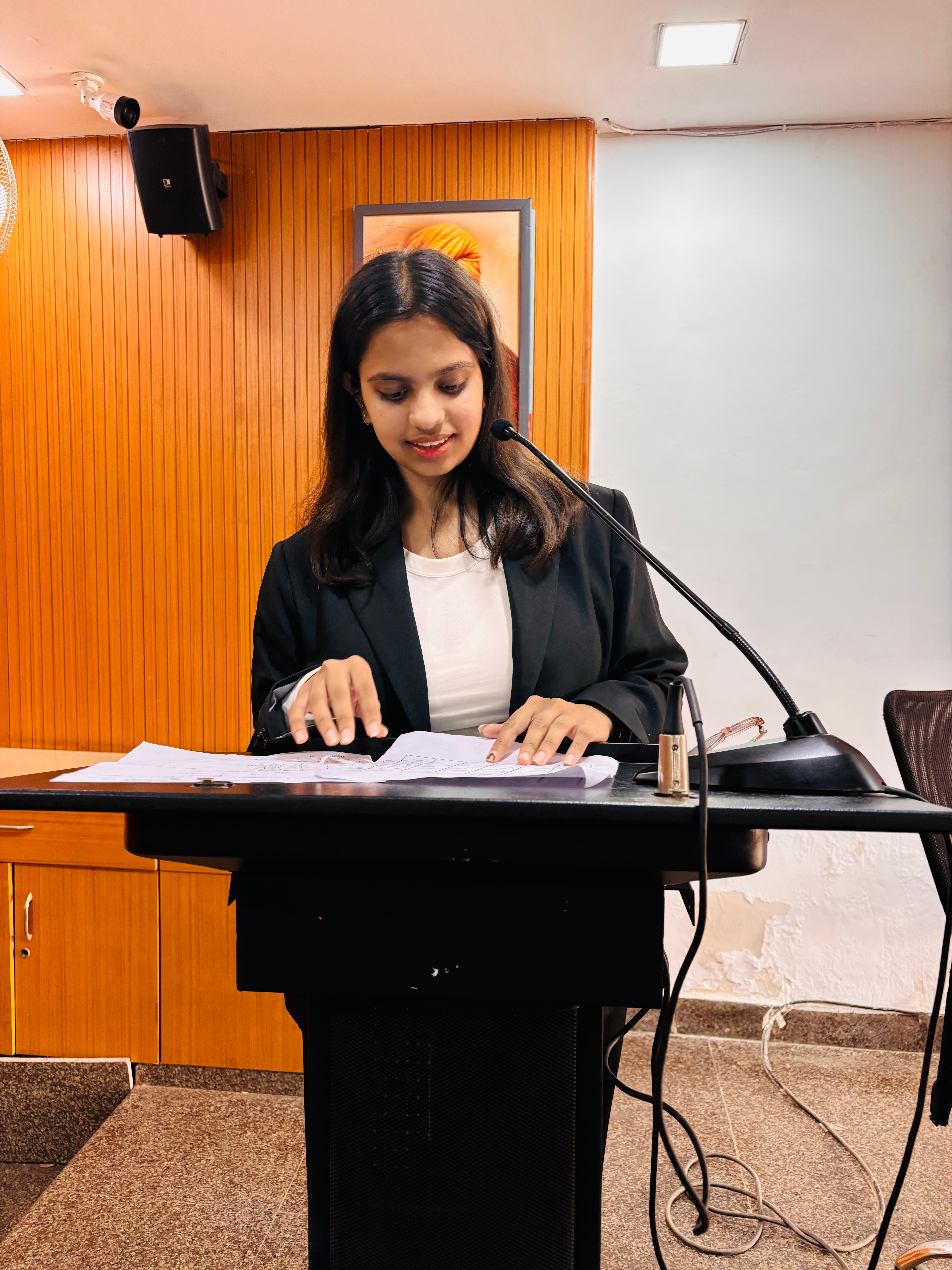 Writer: Dolly Soni