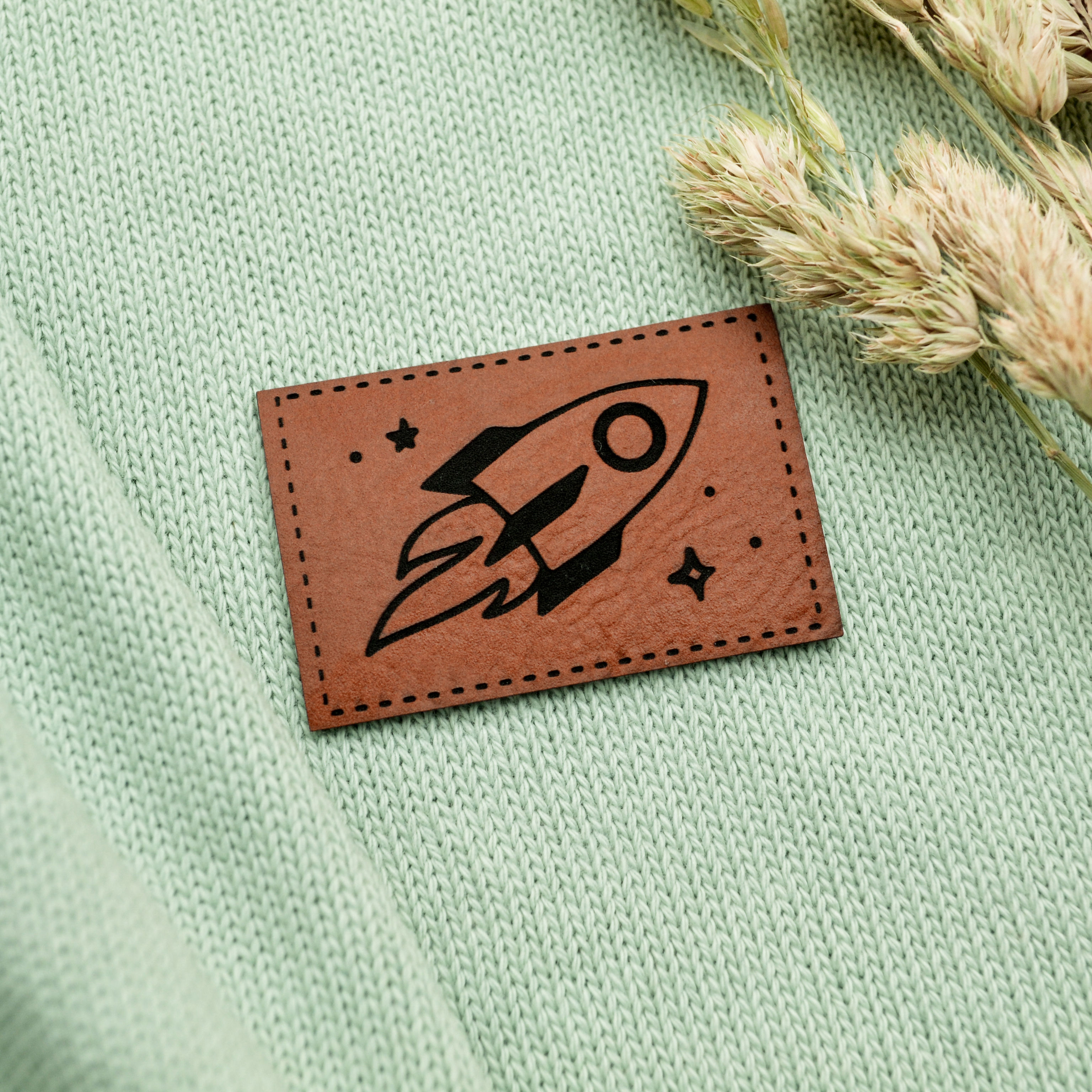 Kunstlederlabel "Rakete"