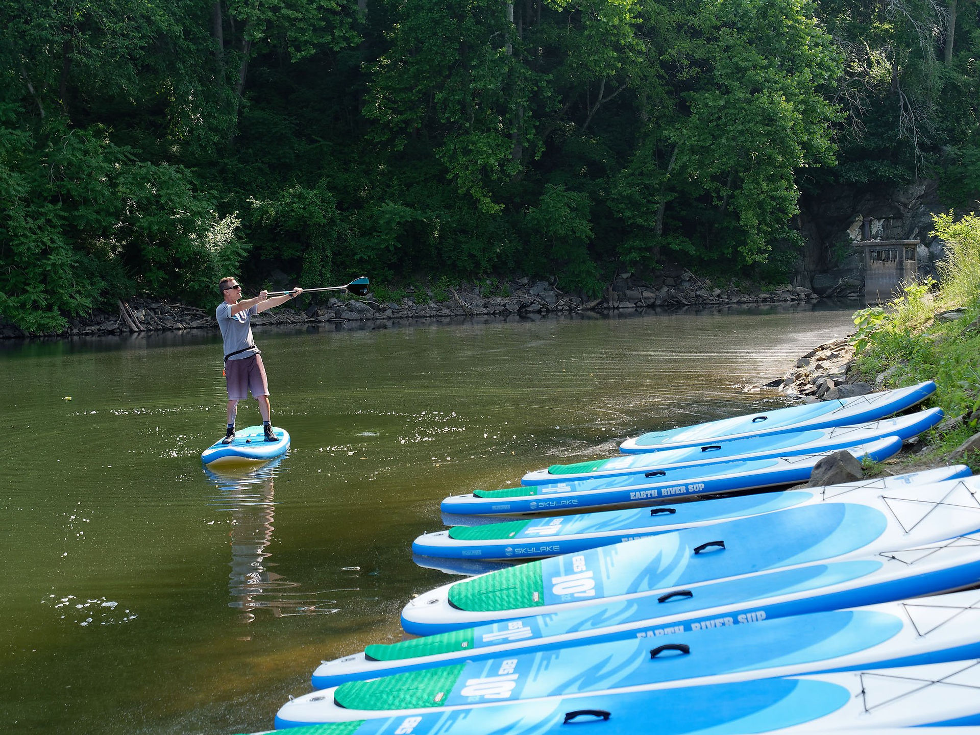 Paddledlestroke SUP students