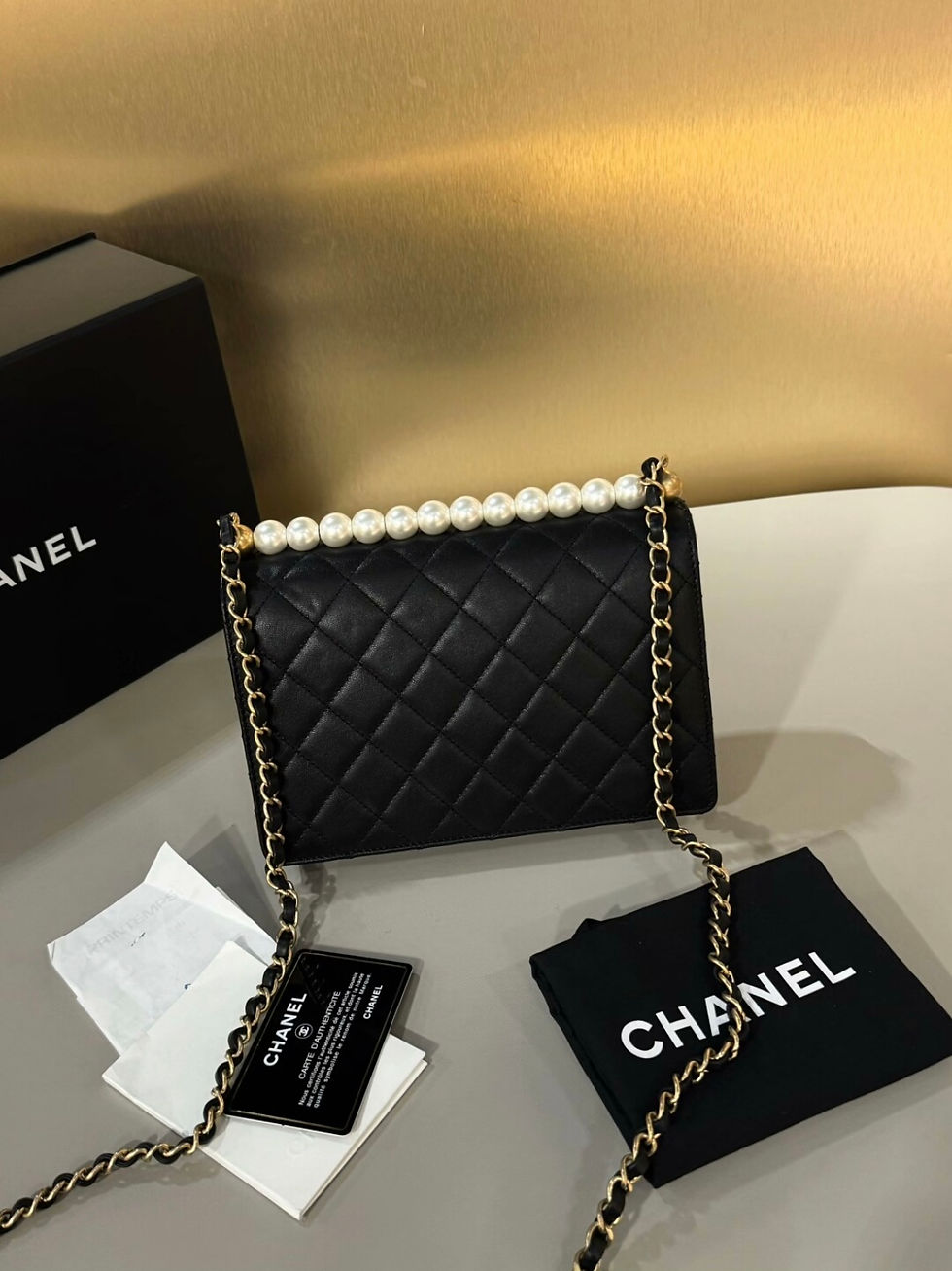 縮圖：Chanel PEARL & GOLD-TONE METAL FLAP BAG 珍珠款CF 20C