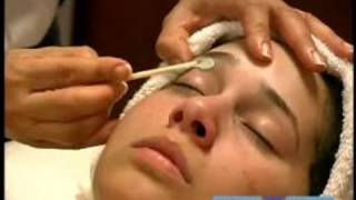 women's eyebrow wax