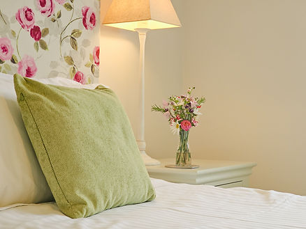 Pelyn Barn Farm, Woodland View, Bedroom 2