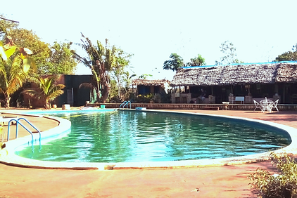 Piscine du club.bmp