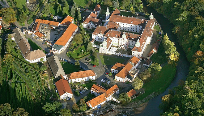 Luftbildaufnahme von unserem Kloster St. Marienthal