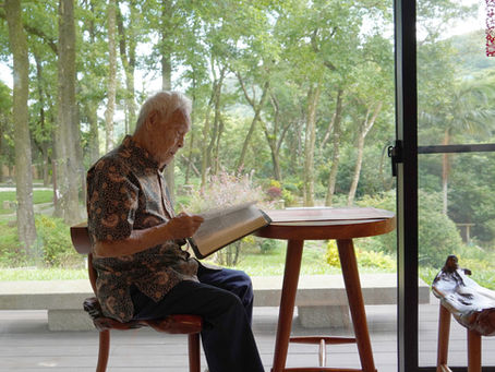 來自台灣,行醫星國: 98歲周神榮的生命智慧