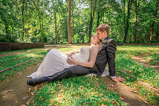 Hochzeitsfotograf Hildesheim Brautpaar im Park