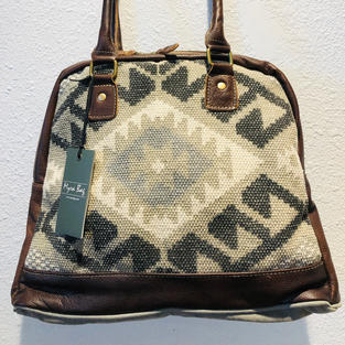 Myra Large shoulder Bag $65