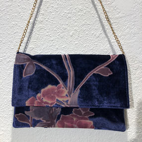 Blue Velvet Clutch w/shoulder chain $39