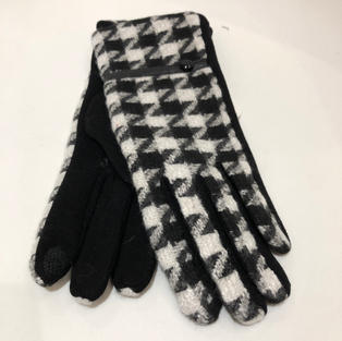 Hounds Tooth Touch Screen Gloves $14.95