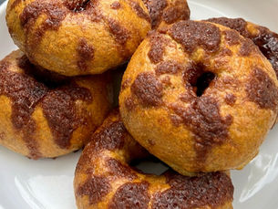 Pumpkin Sourdough Bagels With Brown Sugar Topping
